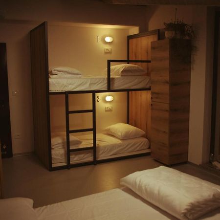 Garage Hostel Nova Gorica Luaran gambar