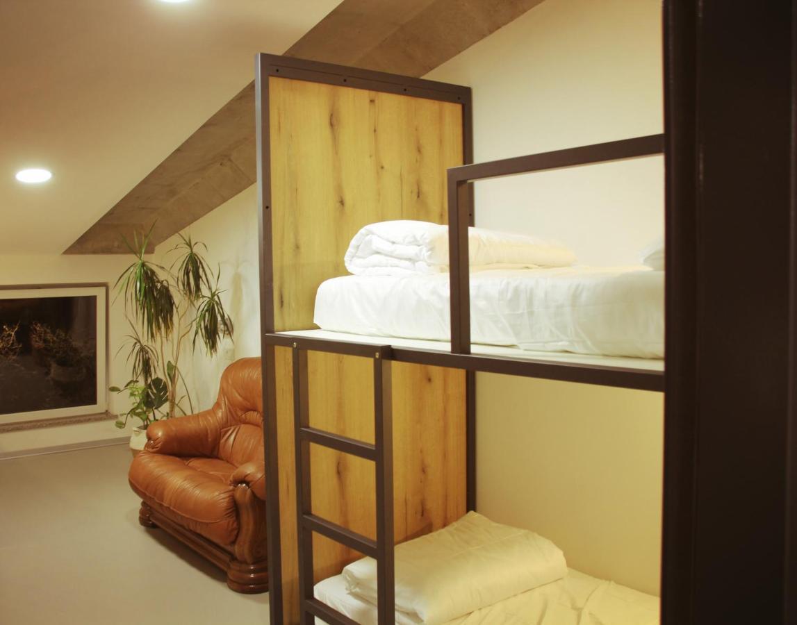 Garage Hostel Nova Gorica Luaran gambar