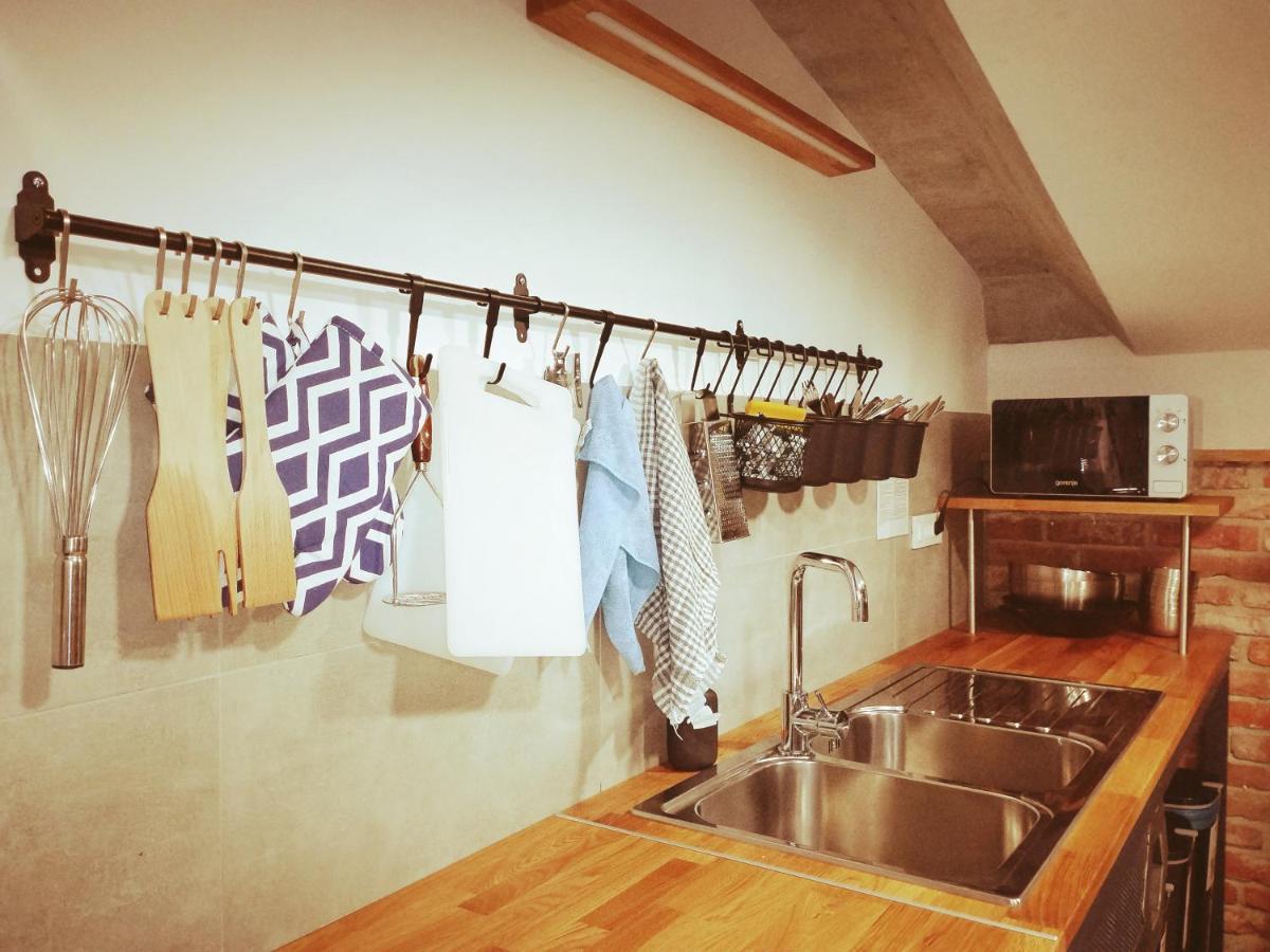Garage Hostel Nova Gorica Luaran gambar